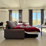 Modern Penthouse דירה Pietà