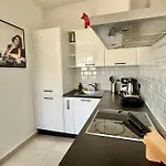 Modern Penthouse דירה