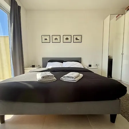 Modern Penthouse Διαμέρισμα *