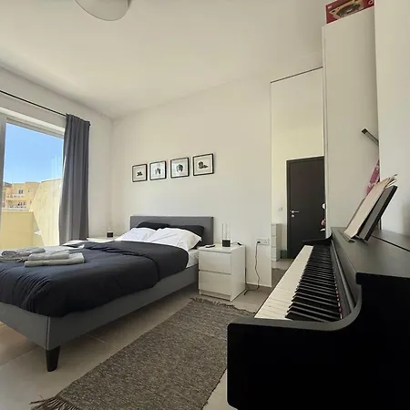 Modern Penthouse Διαμέρισμα Pietà