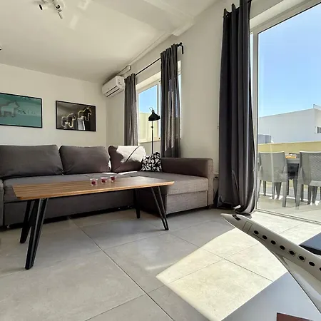 Apartment Modern Penthouse Pieta